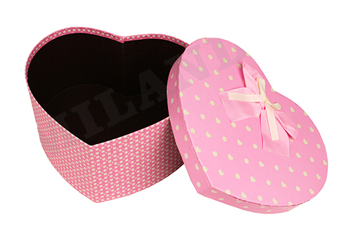 Коробка подарочная Miland 'Романтика роз.', 27х23х13 см., форма сердце с бантиком, (Серия 3в1), 7884